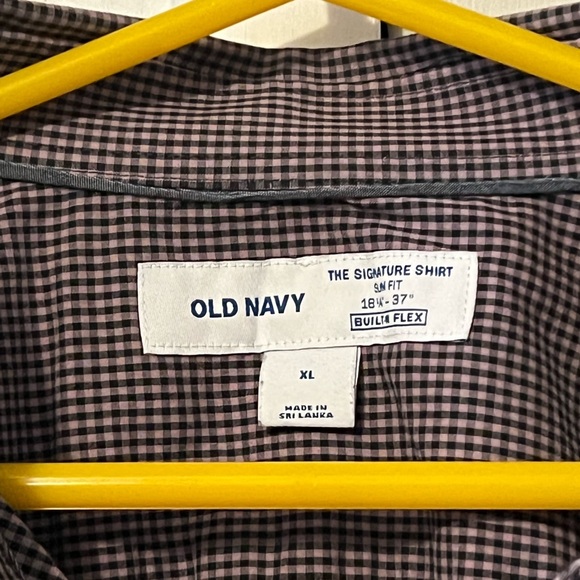 Old Navy Men’s Button Down Dress Shirt - Picture 3 of 3